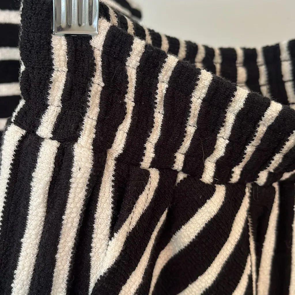 Miou Muse Striped Black and White set Size undefined - Image 5