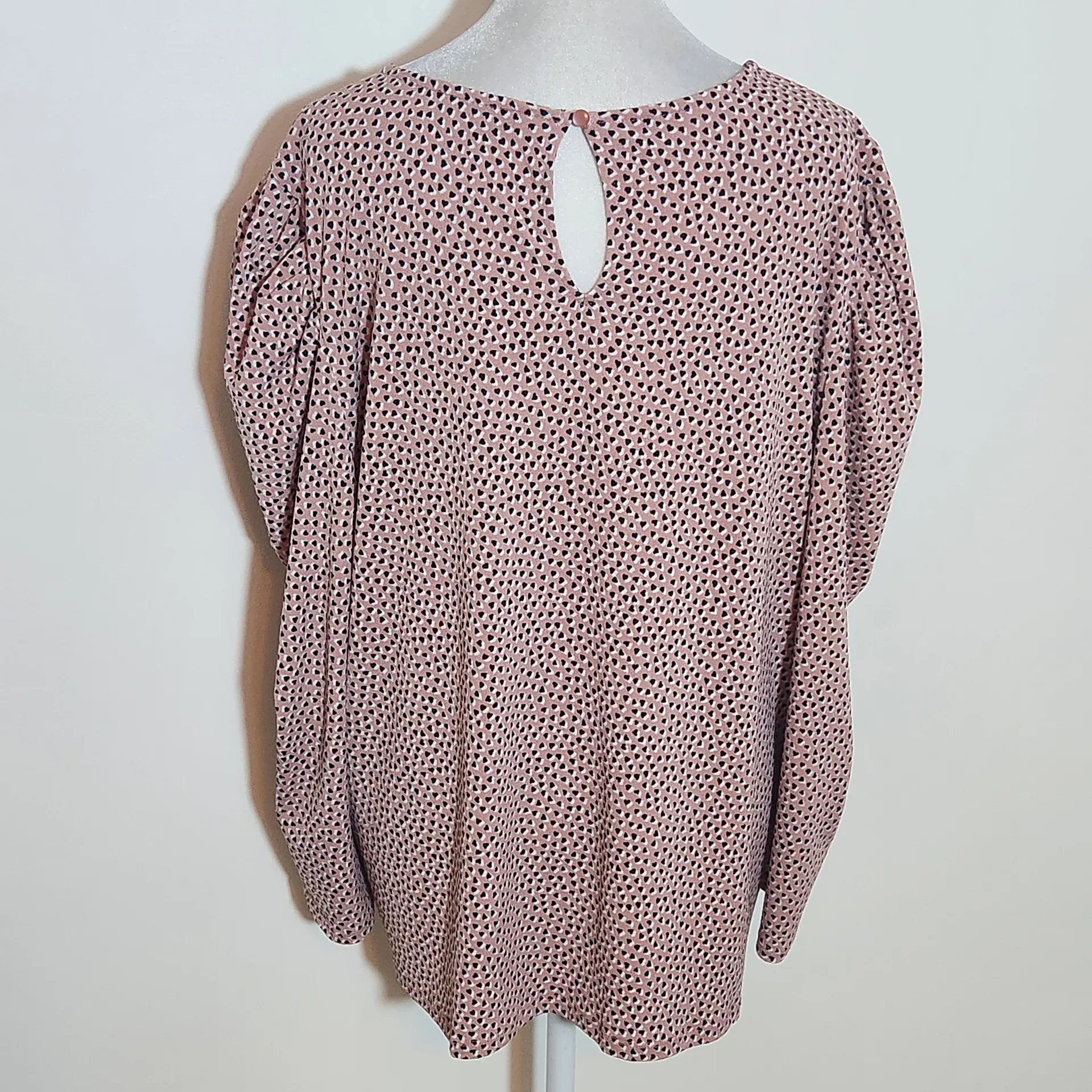 Adrianna Papell Pink Heart Print Blouse Size XL Pink and Black Blouse - Image 6