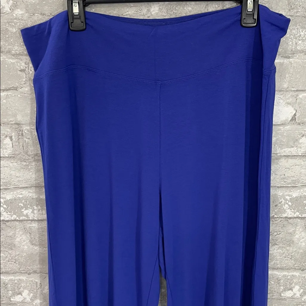 Tommy Bahama Tambour Crop Pants in Bold Blue - Image 2