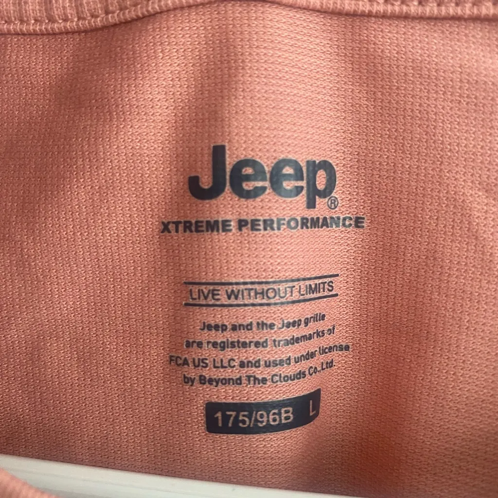 NWOT JEEP EXTREME PERFORMANCE TEE - Image 4