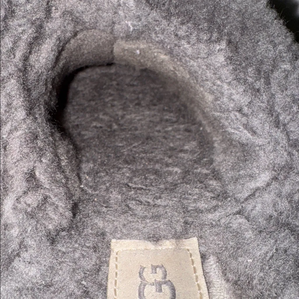 UGG Disquette Slippers Size 9 - Image 10