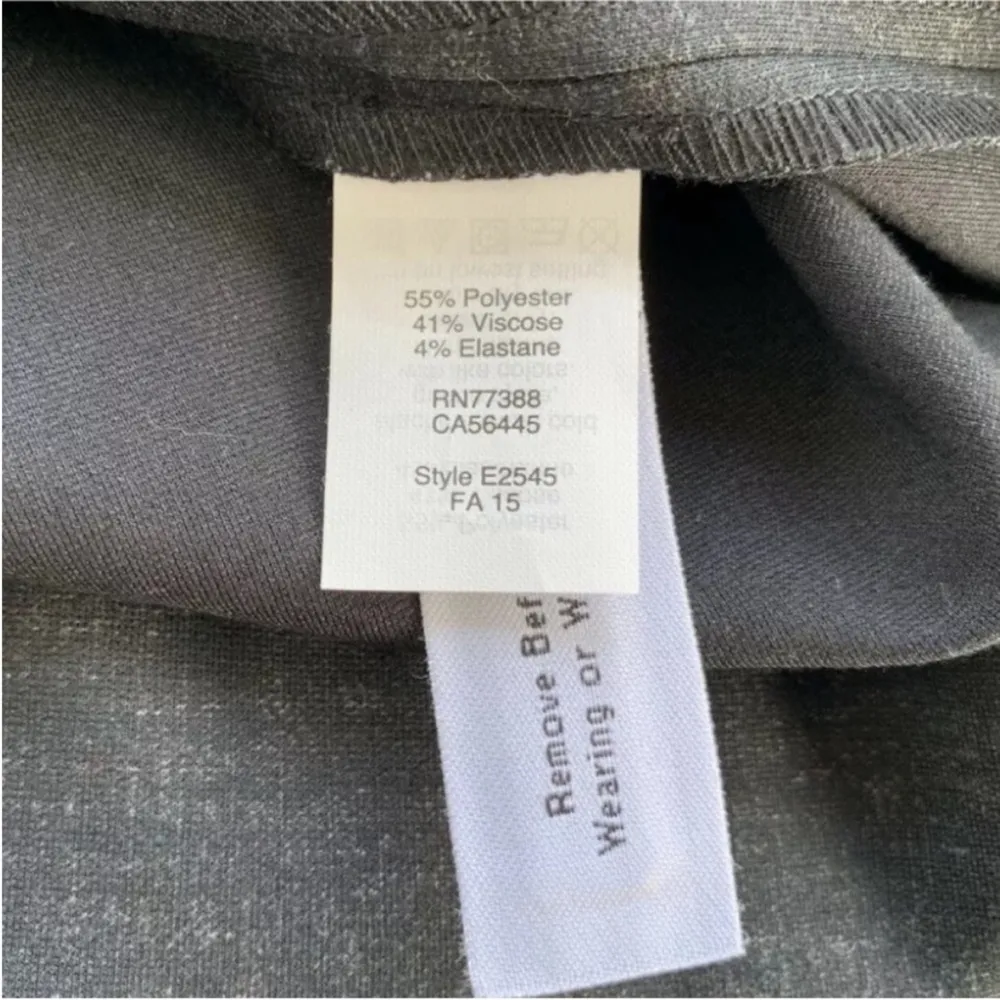 Madewell gray pleated journal skirt Size 10 - Image 8