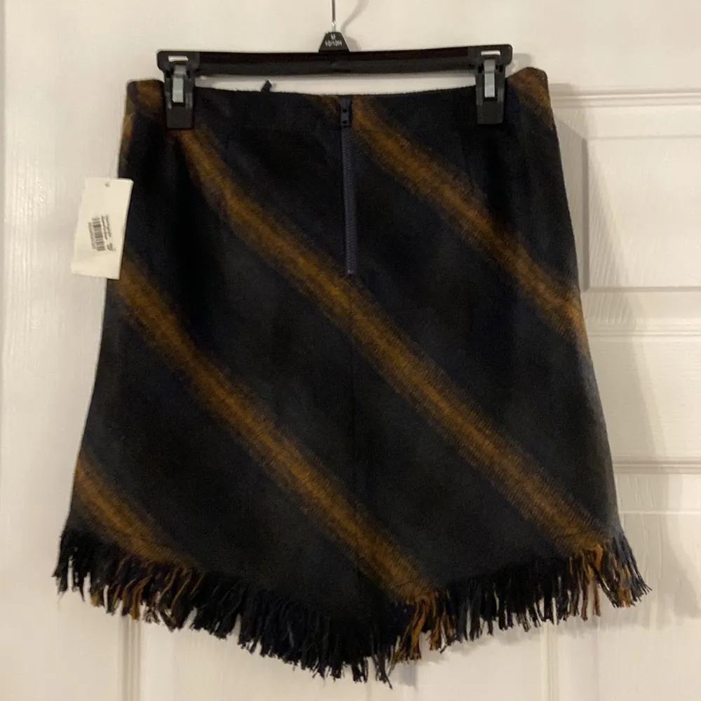 Sanctuary Skirt size XS so beautiful brand new with tags navy blue and gold - Image 6