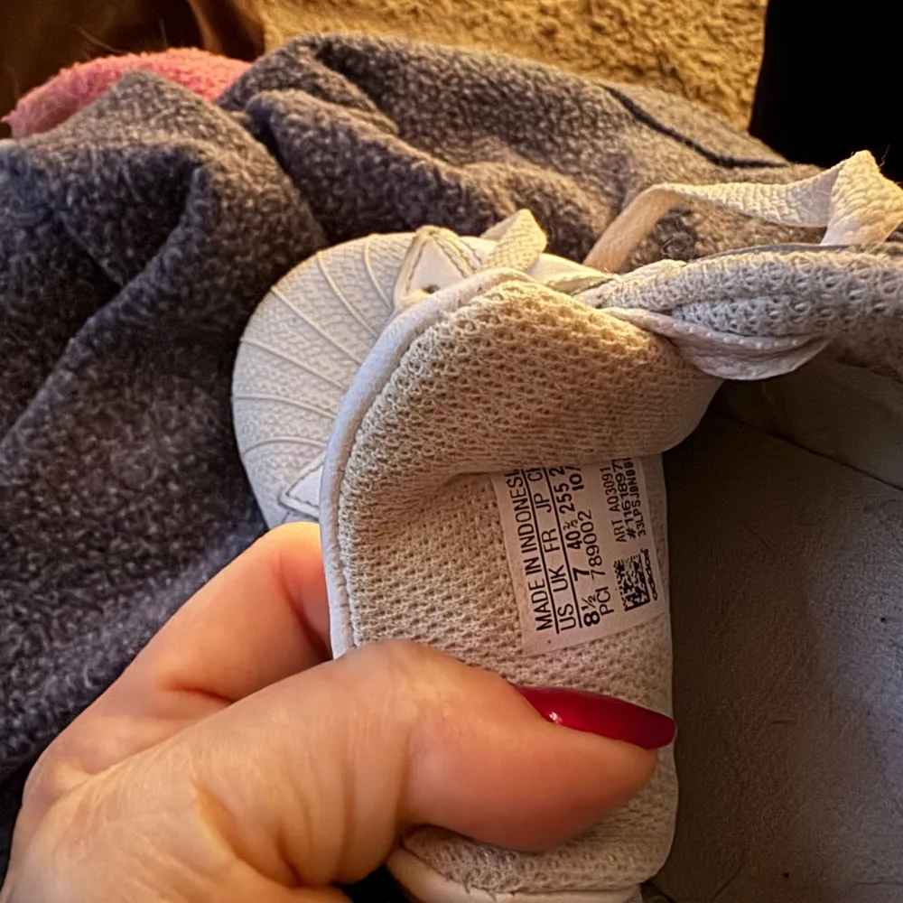 Tennis Shoes - Image 4