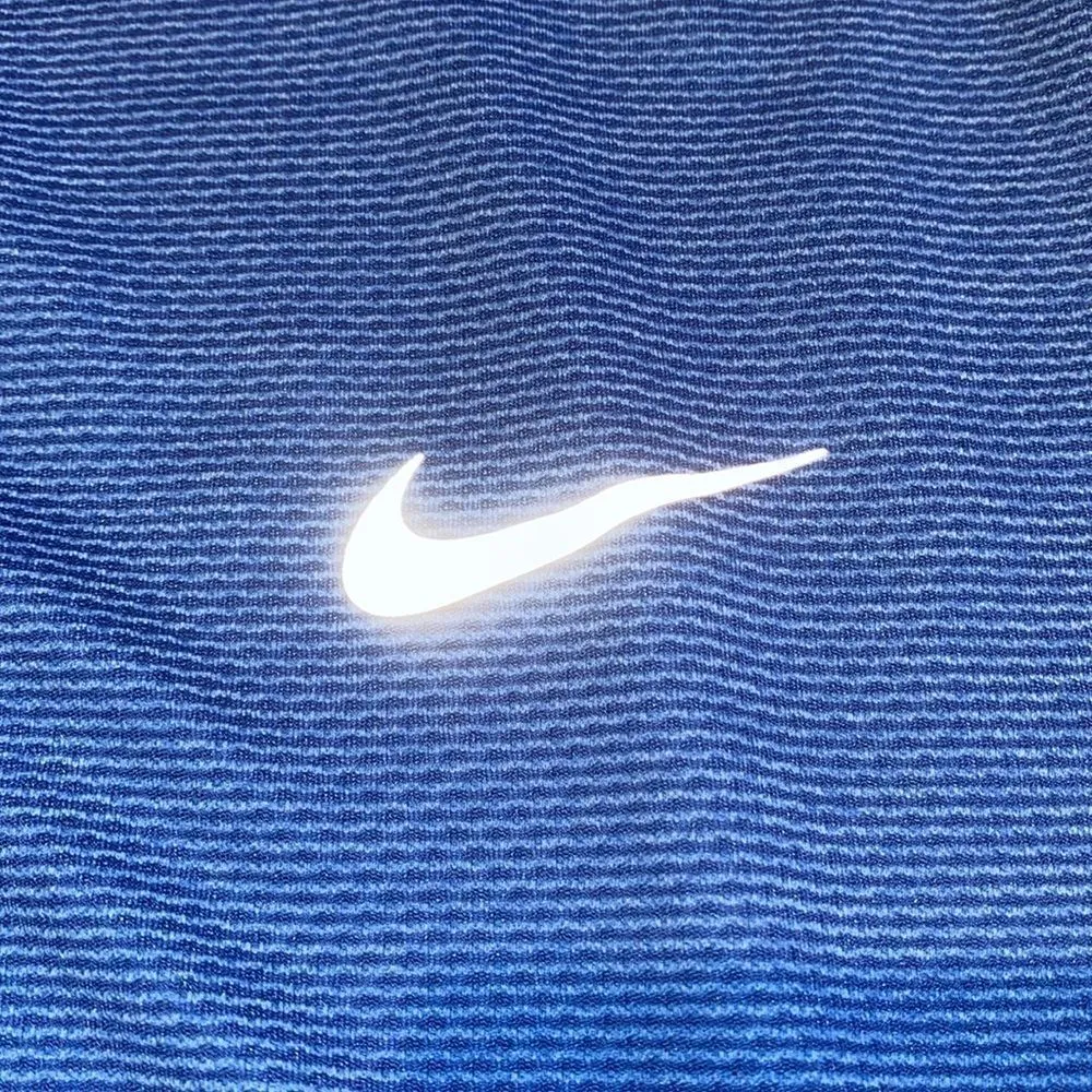 Nike Running Dri Fit Cowell neck light weight long sleeve, athletic top & shorts - Image 5