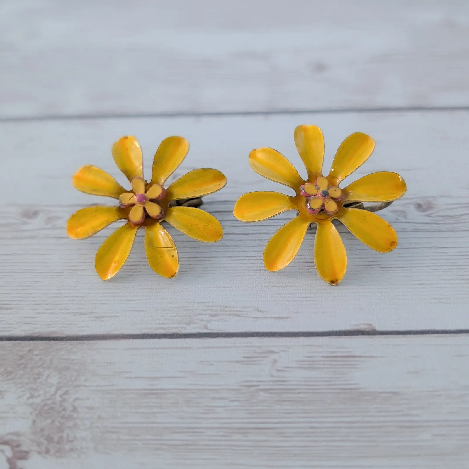 Vintage Clip On Earrings Very Large Yellow Flower Retro - Image 2