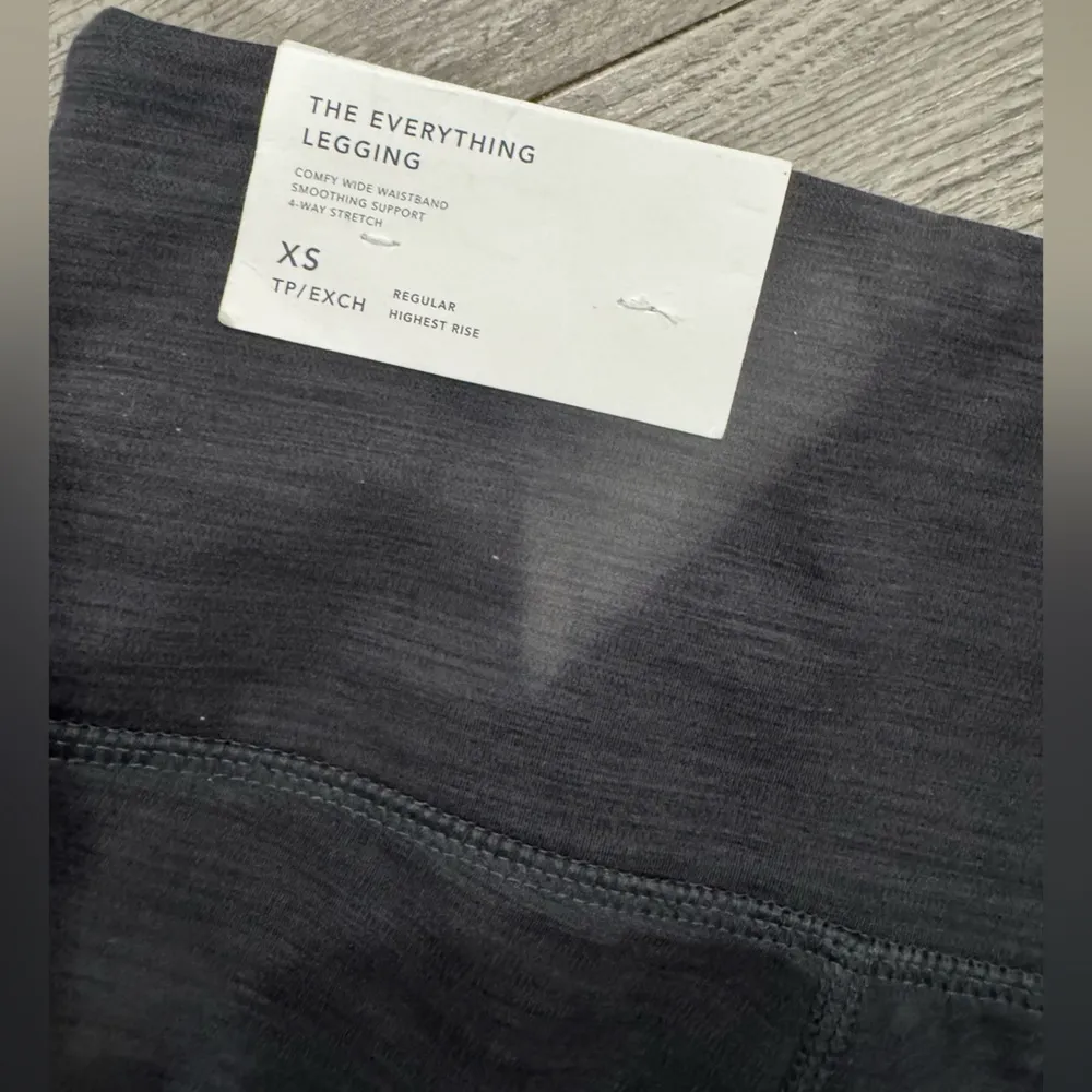 AMERICAN EAGLE the highest rise the everything leggings 🤍 - Image 13