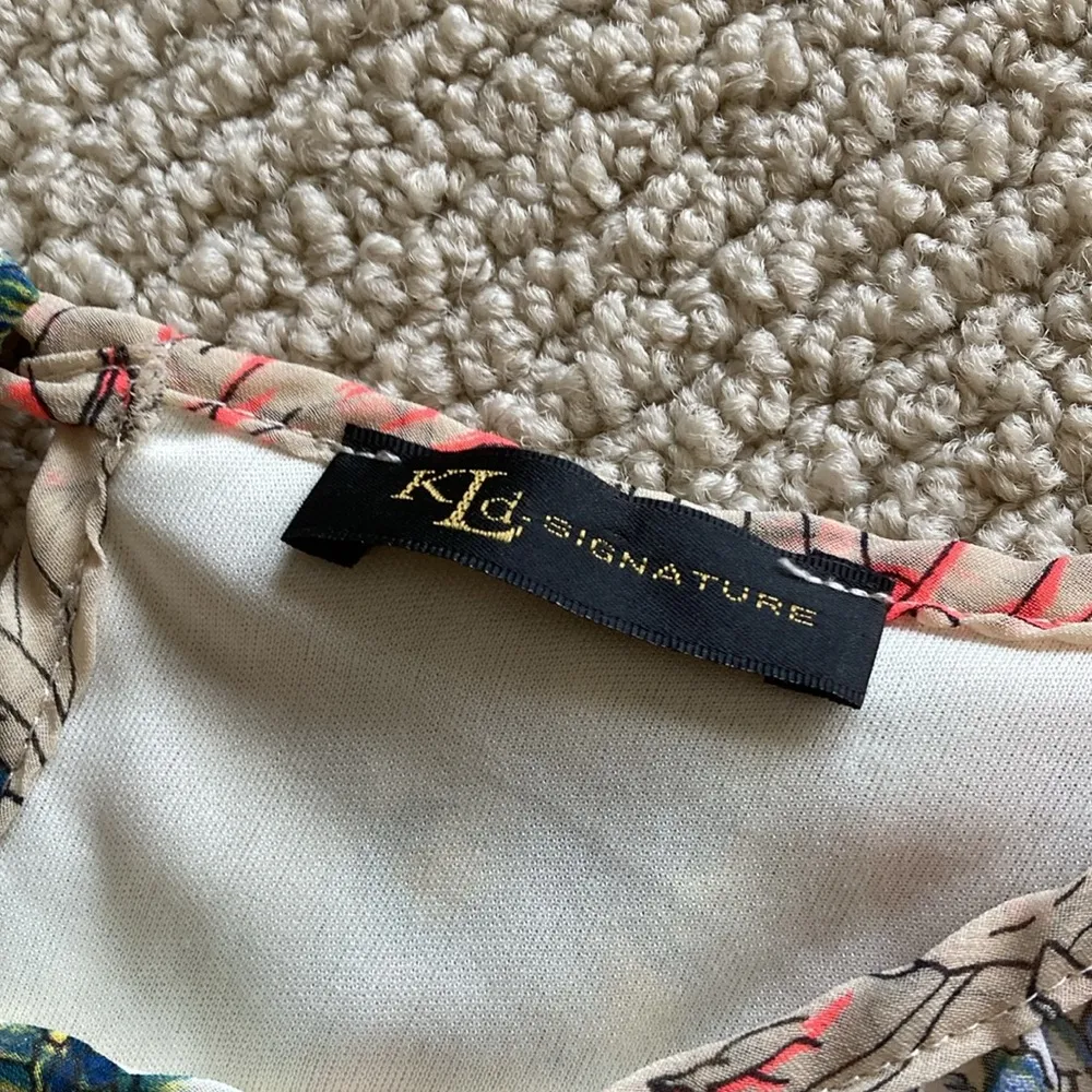 KLD Signature Fit & Flare Dress Floral Pattern Elastic Waist Size Medium VEUC - Image 3