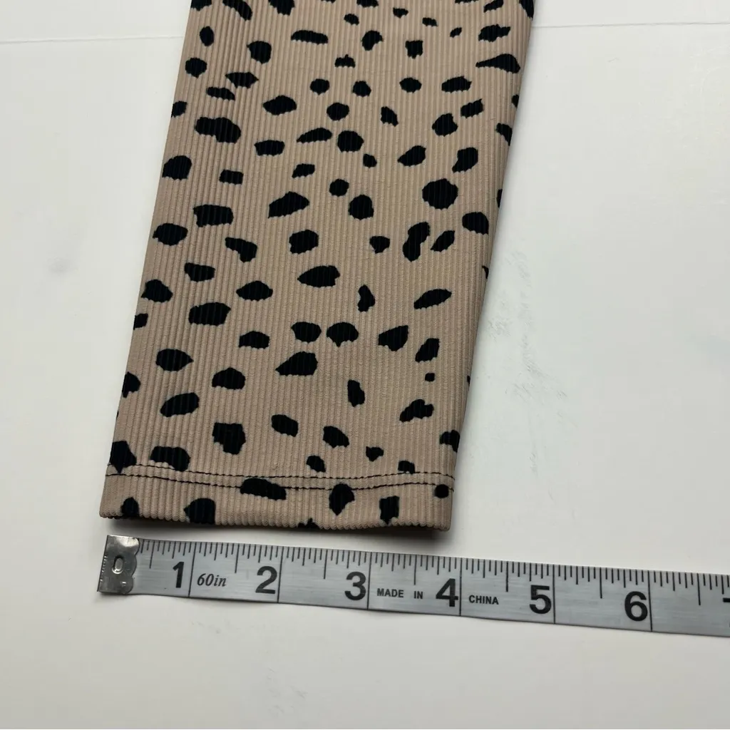 Beach Riot Ribbed Ayla Leggings Womens Size Medium Taupe Spot Stretch *TINY FLAW - Image 10