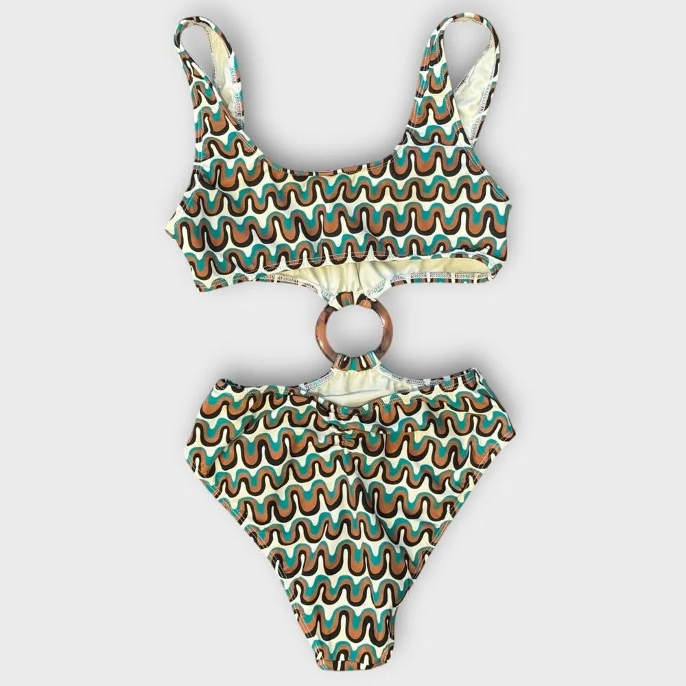 Montce Ky Cutout One - Image 6