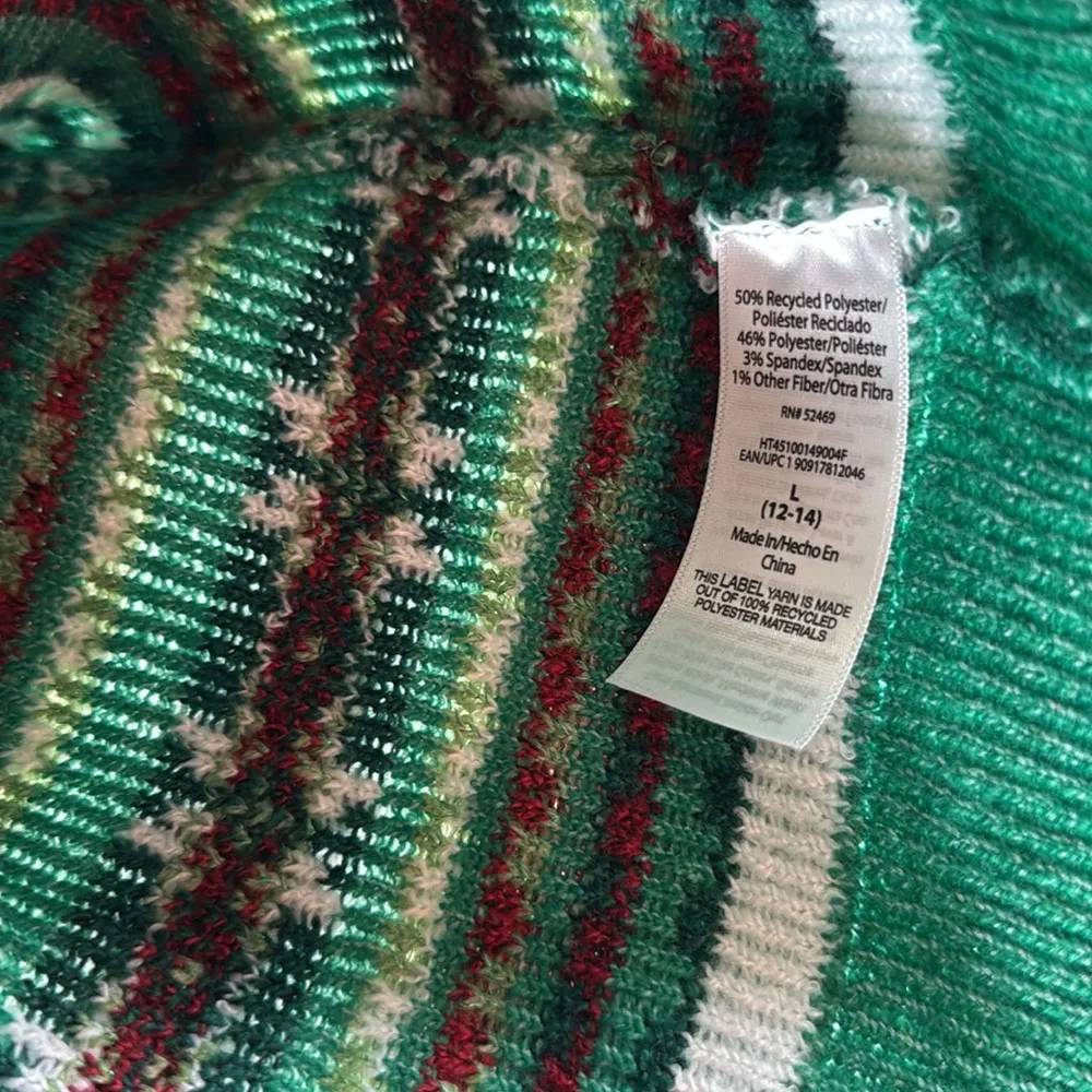 Holiday Time Women's Green Red Patterned Sweater metallic beaded soft Christmas - Image 11