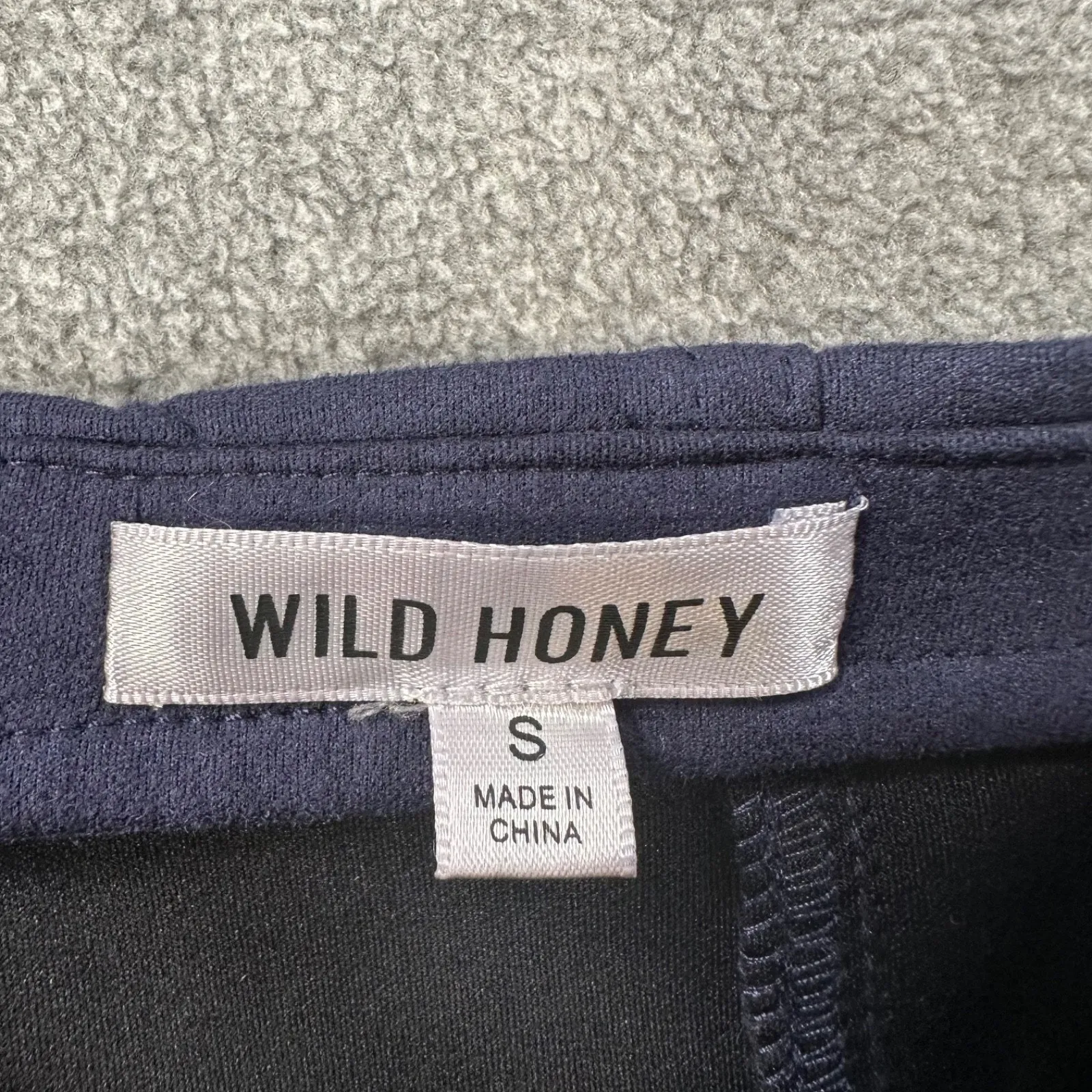 Wild Honey Navy Blue Faux Suede Mini Skirt Size Small Stitched Short - Image 2