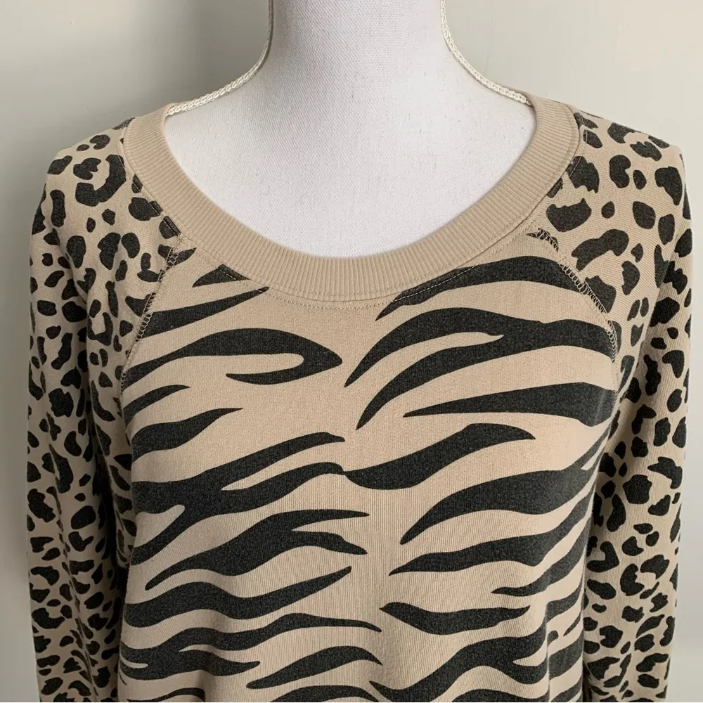 Wildfox Easy Tiger Sommers Sweatshirt Size XS - Image 3
