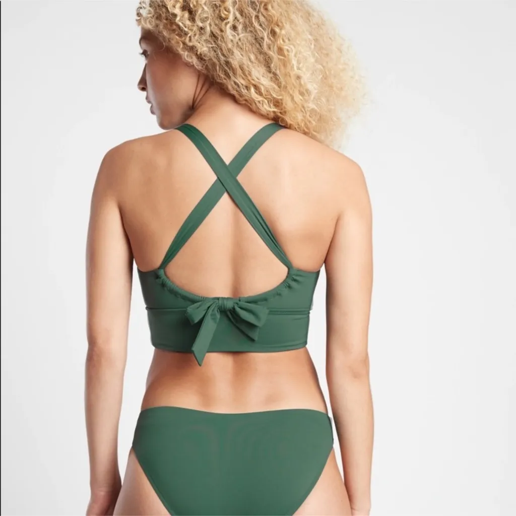 Athleta  A-C Longline Plunge Bikini Top size medium - Image 4
