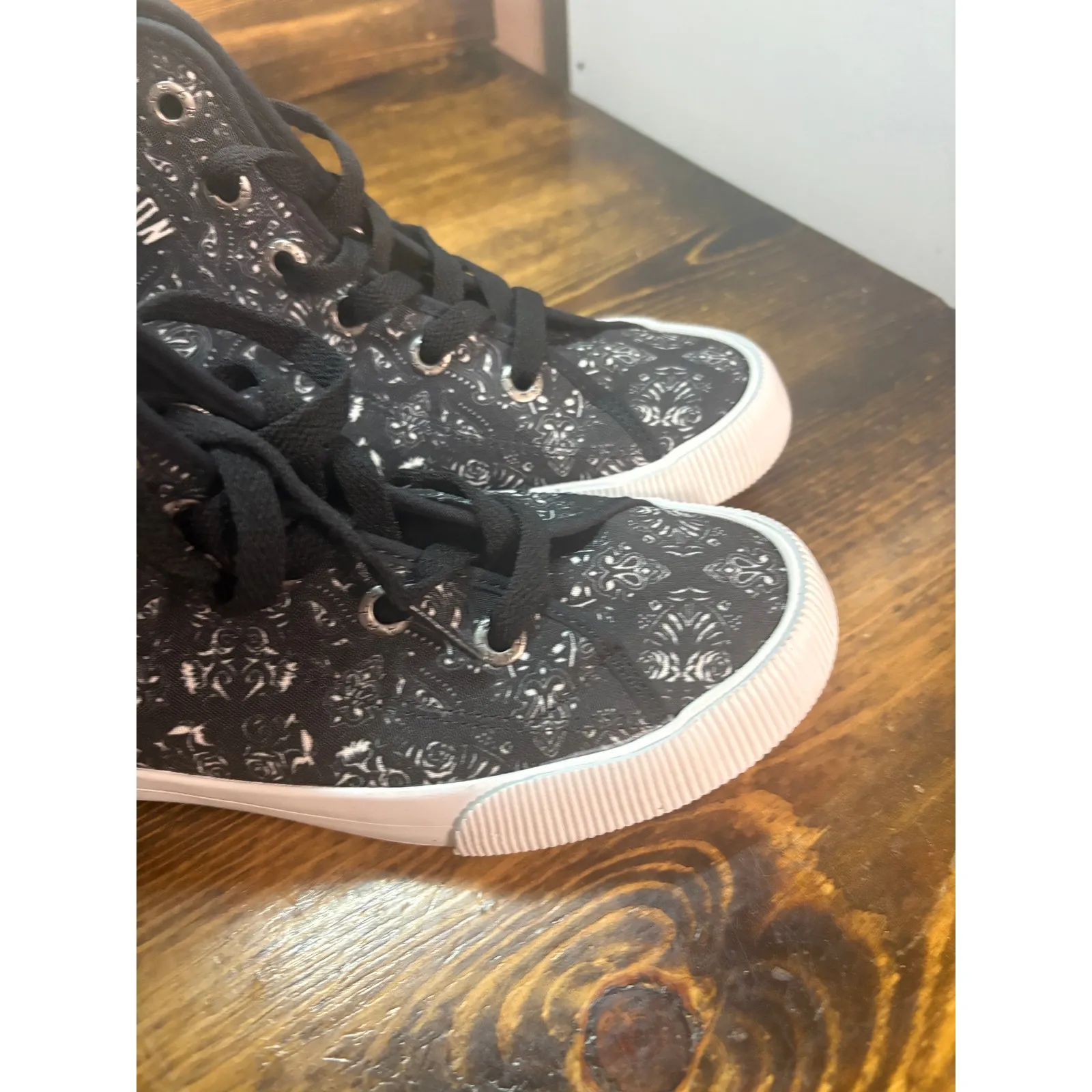 Harley Davidson Black High Top Sneakers Size 7.5 - Image 3