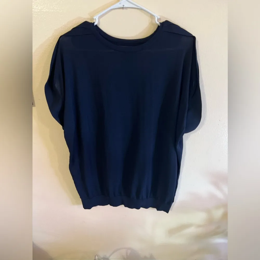 Preston & York Black shirt, blouse top. Plus size S some pleats on the sleeve - Image 4