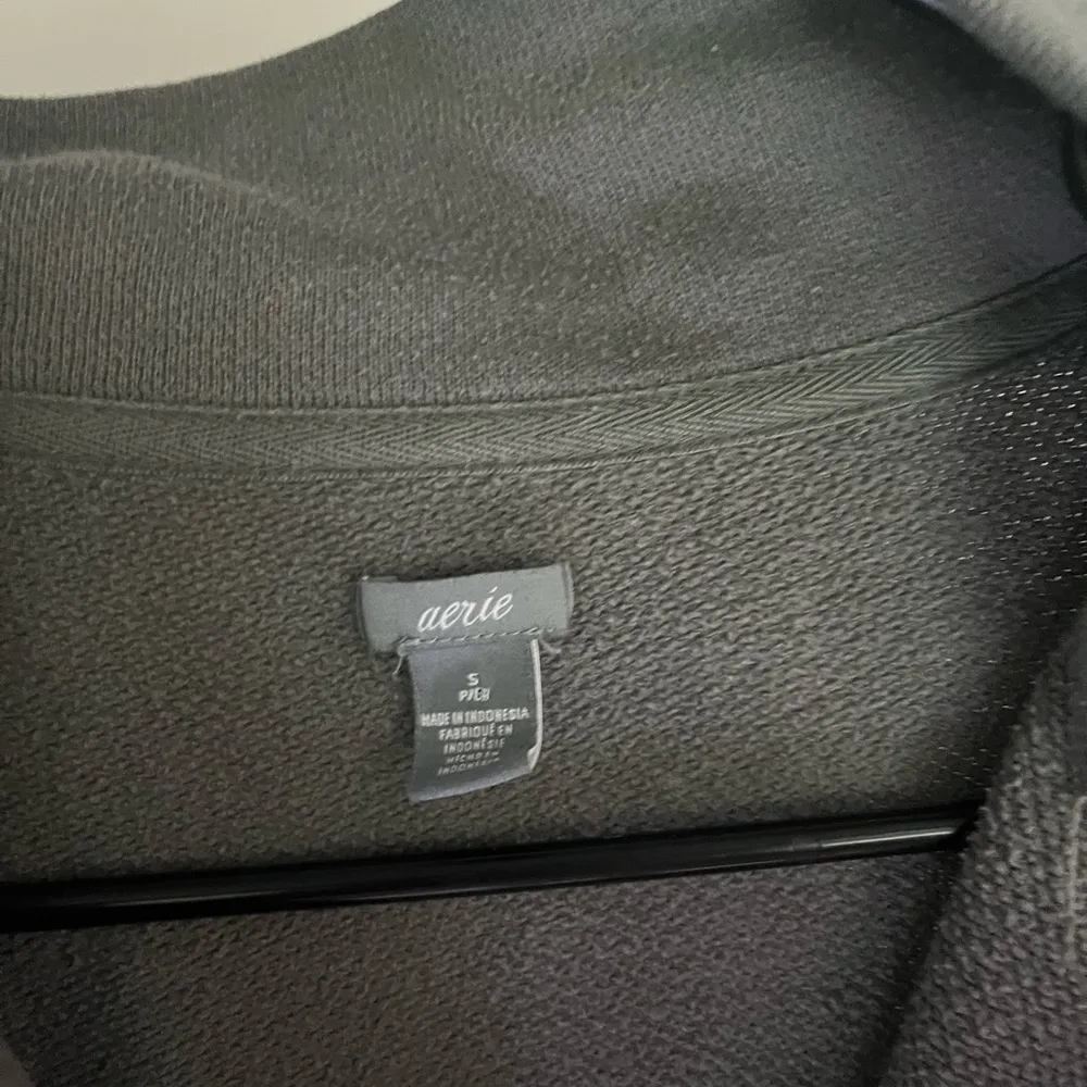 Aerie Green and Gray Sweatshirt Quarter-Zip Casual - Image 2