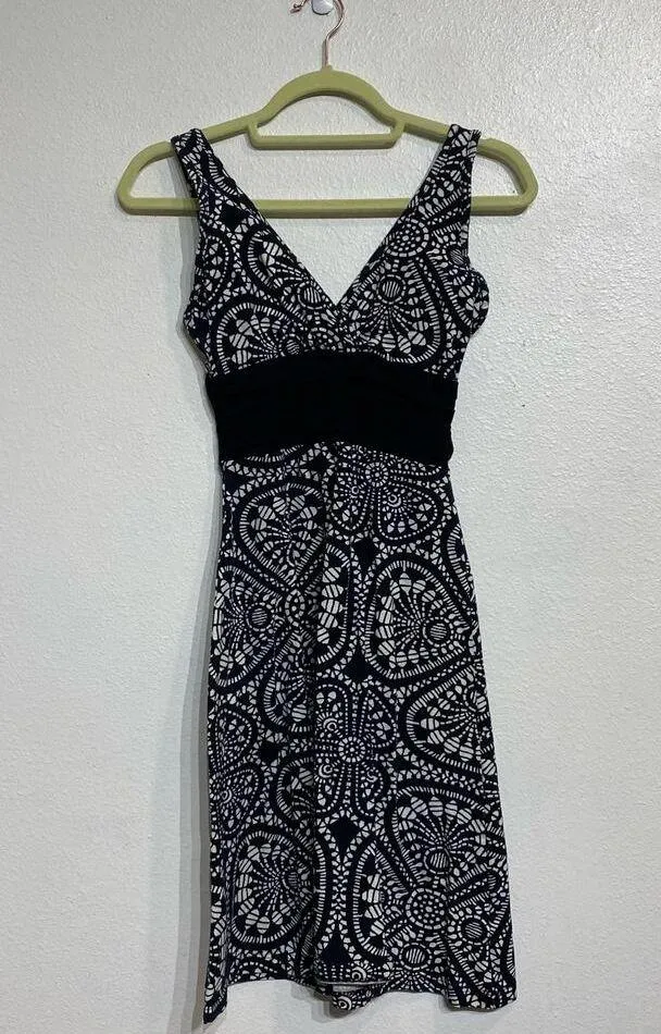Patagonia Black Floral Margot Dress Sz XS - Image 2