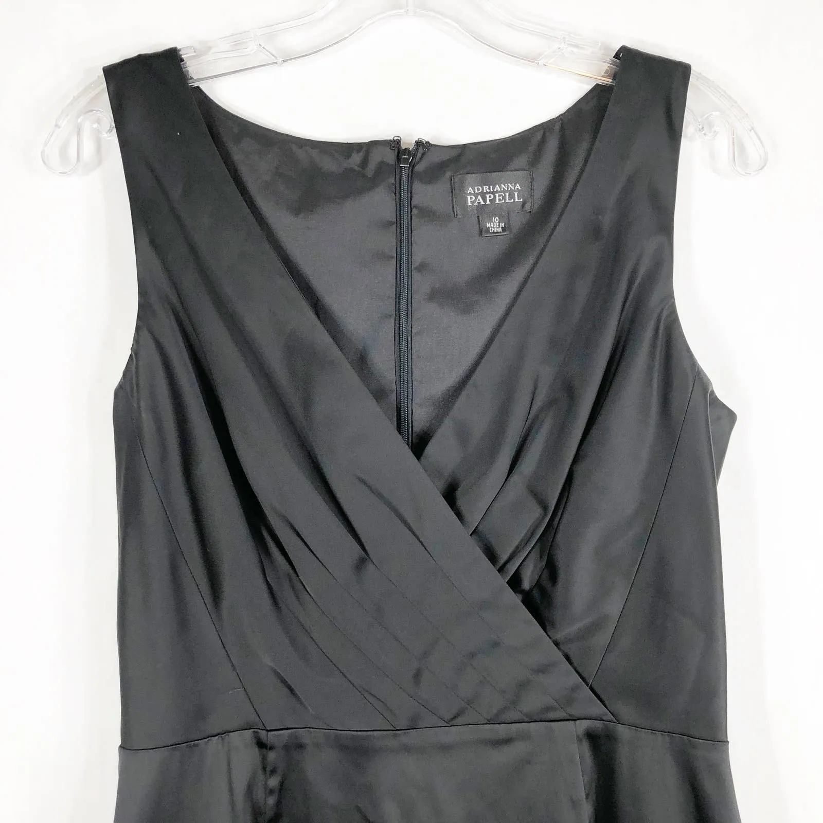 Adrianna‎ Papell Size 10 Dress Black Satin Sleeveless V Neck Knee Length 1543 - Image 3