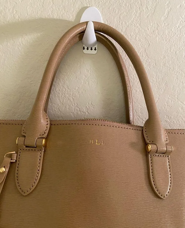 Lauren Ralph Lauren Leather Newbury Tan Tote Bag. - Image 13