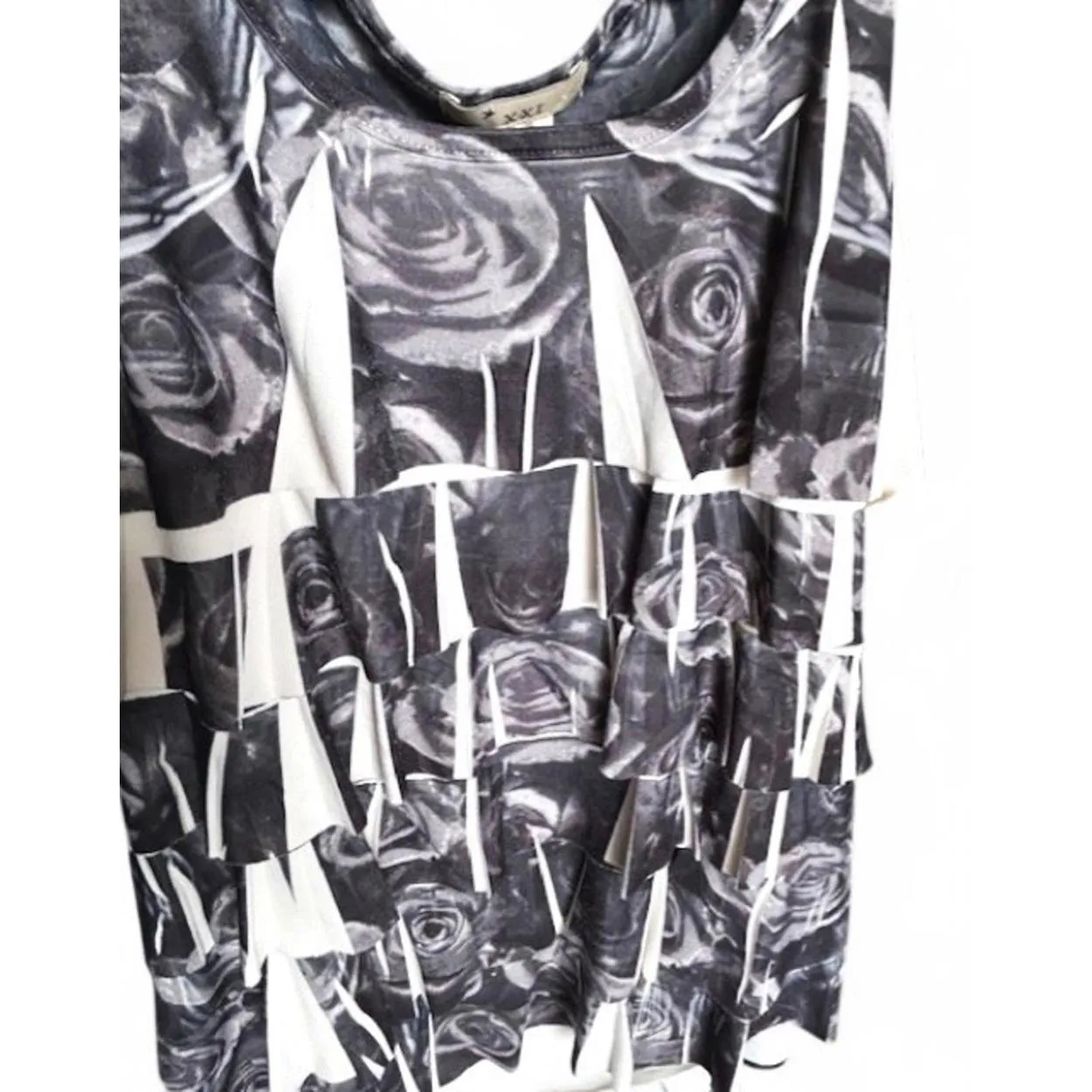 XXI Forever Ruffle Layer Racerback Tank Top Large Floral Soft Grunge Whimsy Goth - Image 6