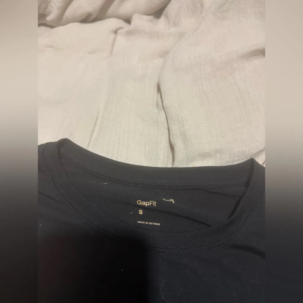 Gap fit star printed short sleeve top - Image 2