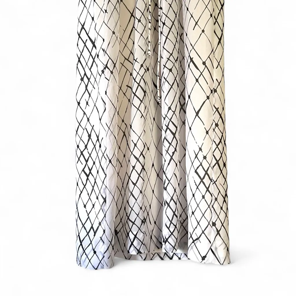 Elegant Black and White Maxi Dress Size XS - Image 7