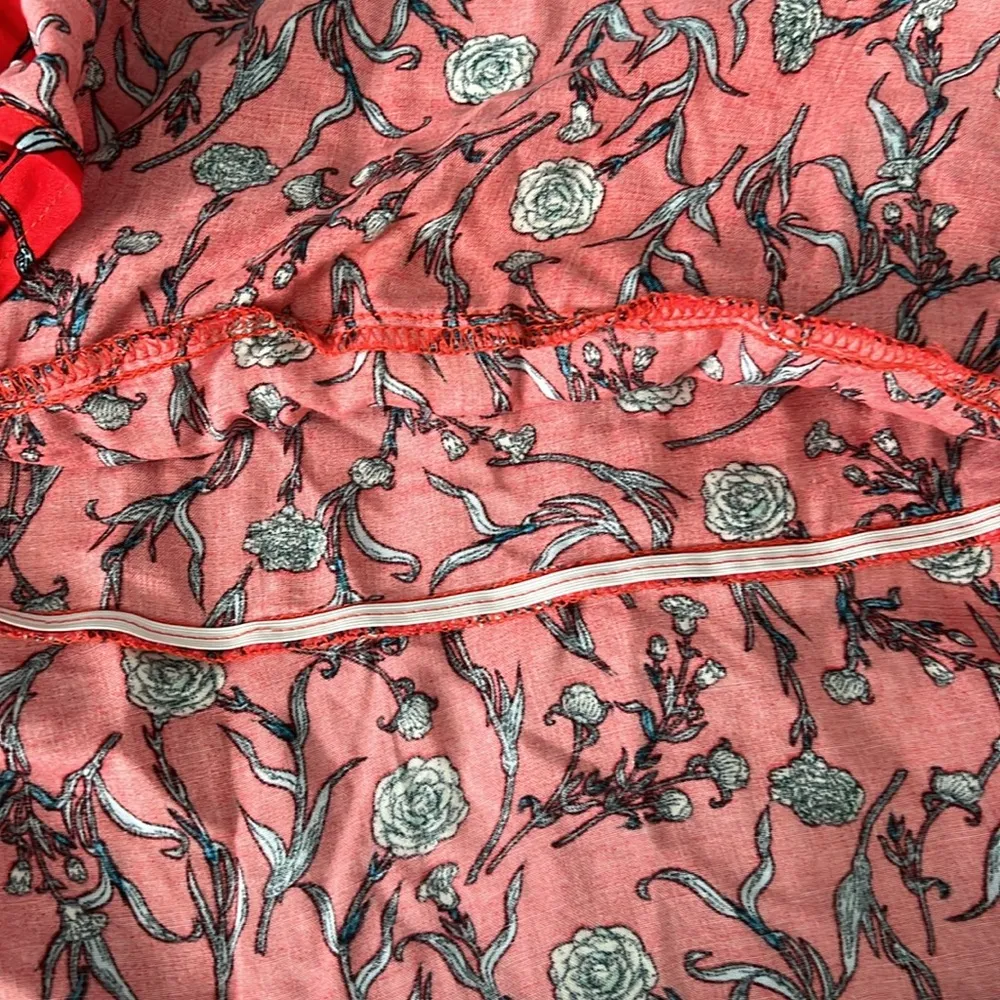 NSR Faux Wrap Peplum Blouse Red Print Size Medium - Image 5