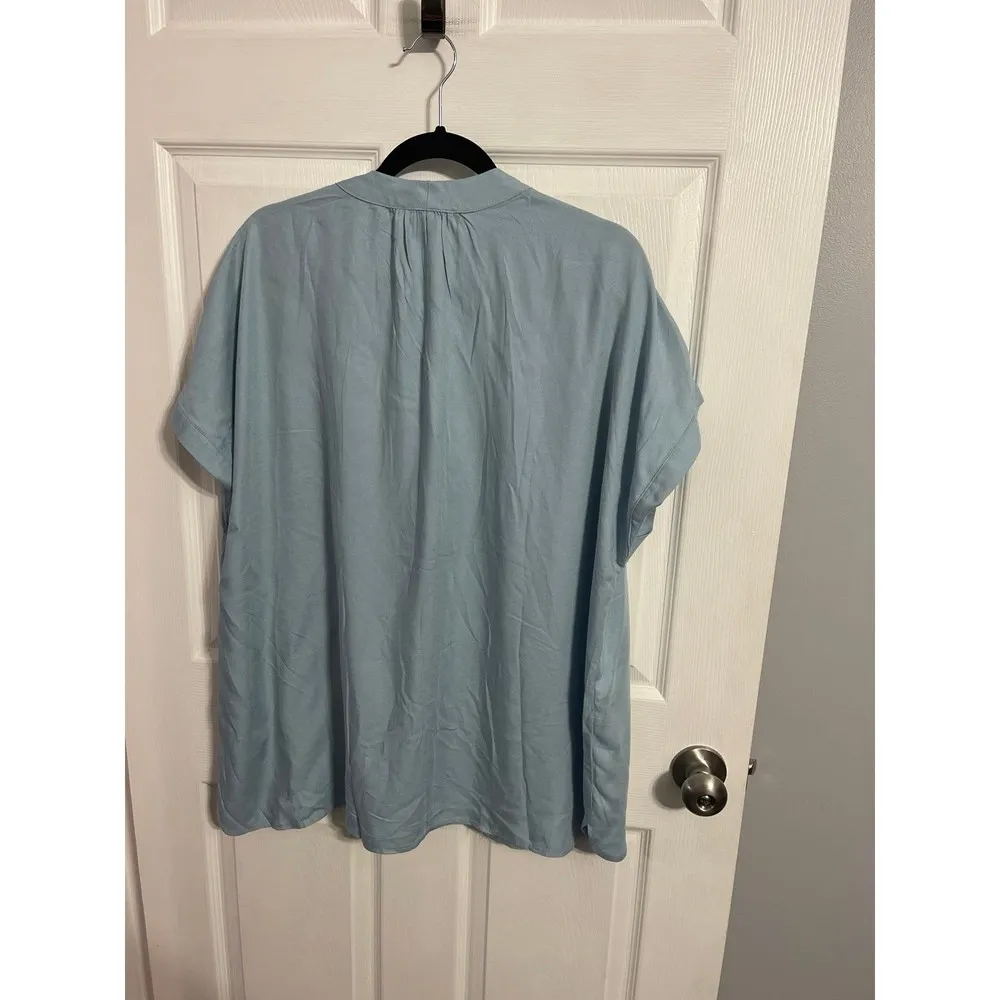 Nine West Ladies Woven Popover Top. Blue Fog. Size XXL. New with tags. - Image 3