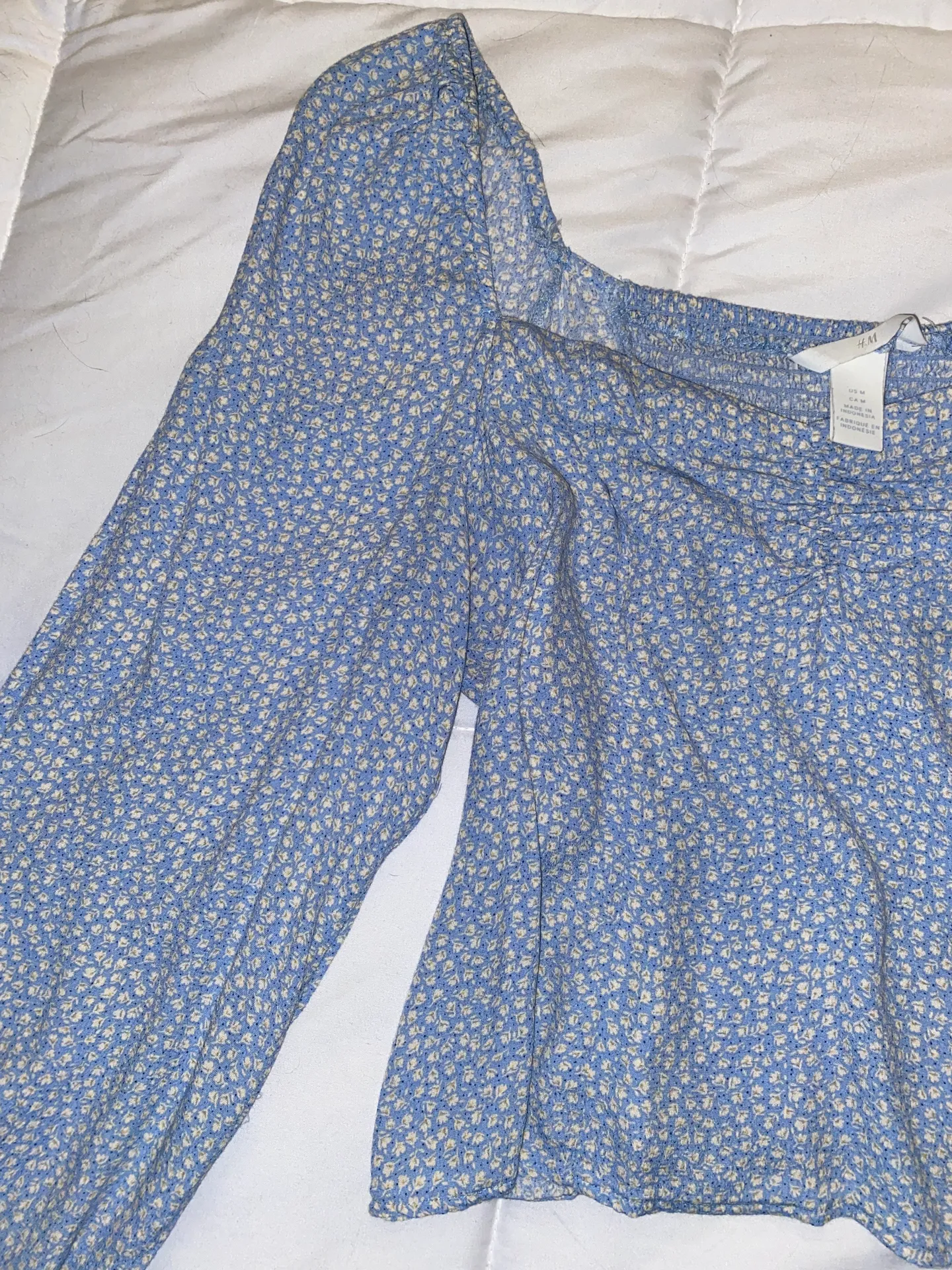 H&M Puff Sleeve Blouse  - Image 2