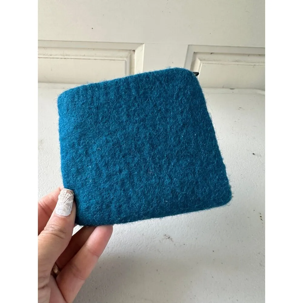 Nepal dZi Handmade Olivia Owlette 100% Natural Wool Felt Zipper Coin Purse - Image 2