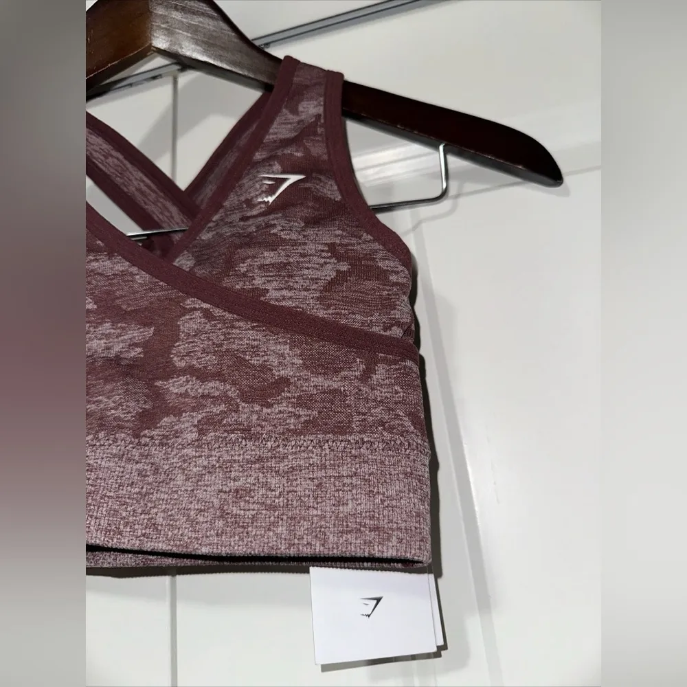 Gymshark Camo Seamless Sports Bra Winter Berry XS NWT - Image 3