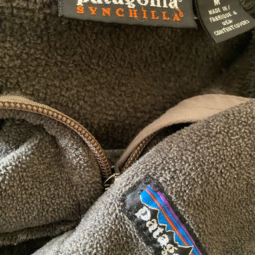 Patagonia Fleece Jacket, Womens Size Medium, Gray, Full Zip, 2 Side Pockets. - Image 5