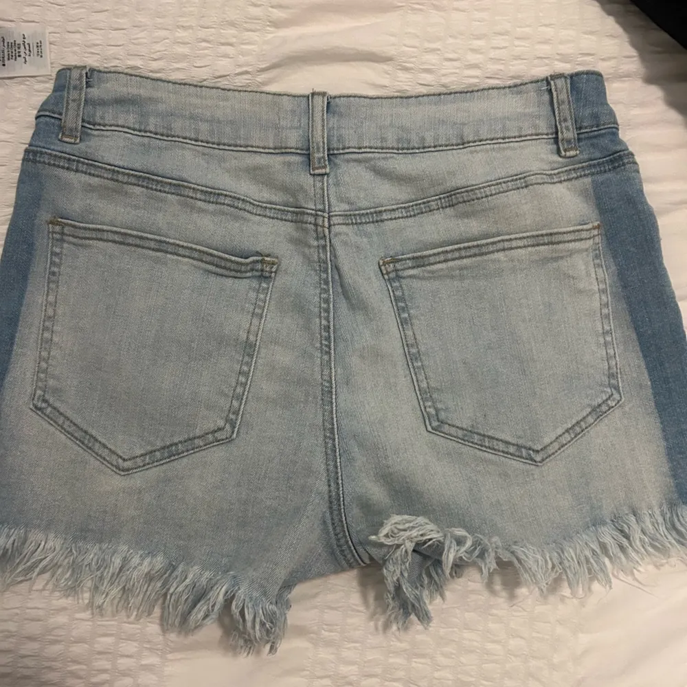 Altar’d state Jean shorts - Image 4