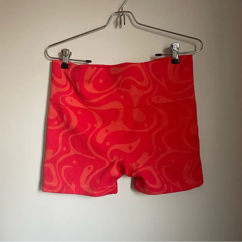 JoyLab Red and Orange Patterned Shorts - Image 2