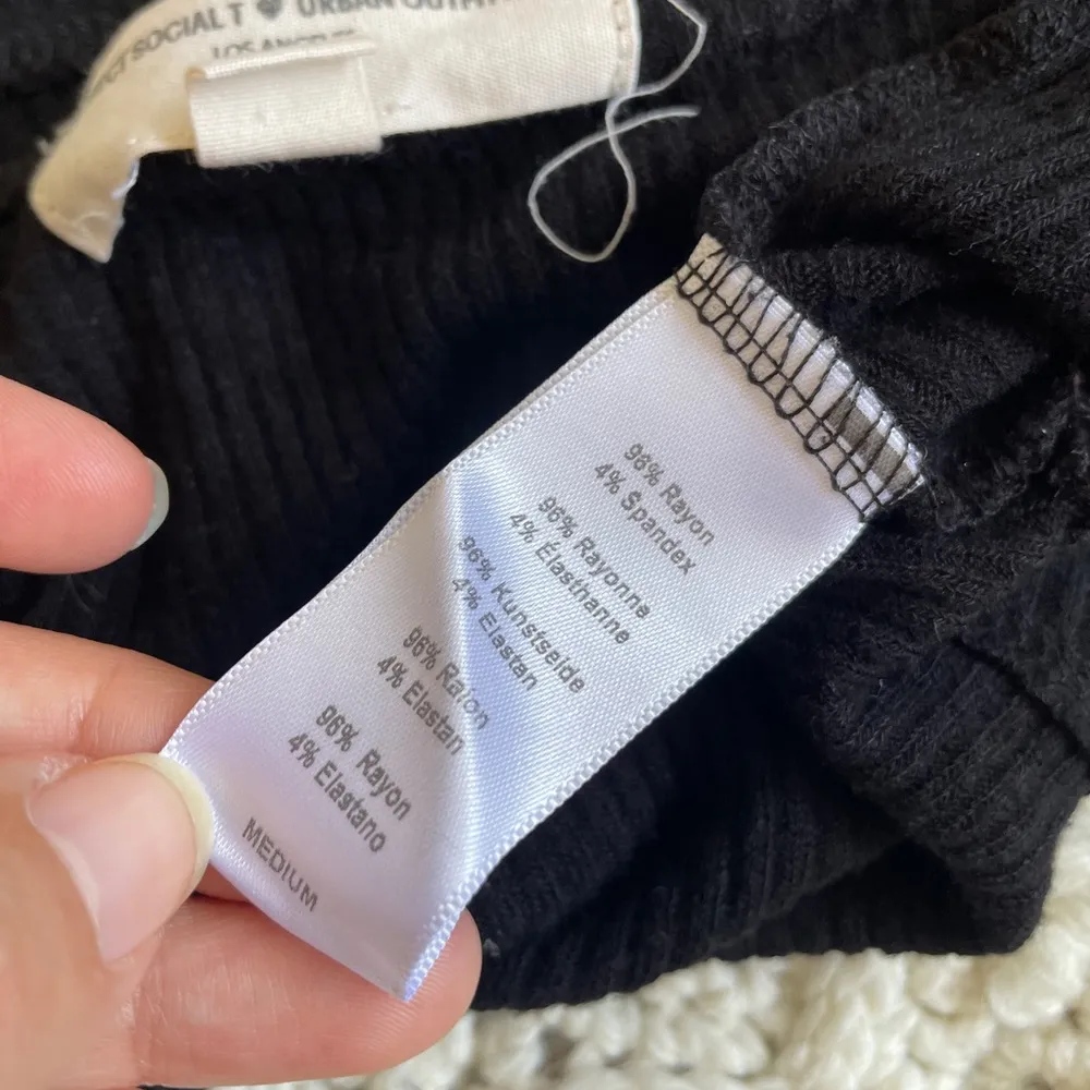 Project Social T x Urban Outfitters Lace Up Cropped Halter Top Black (Medium) - Image 5