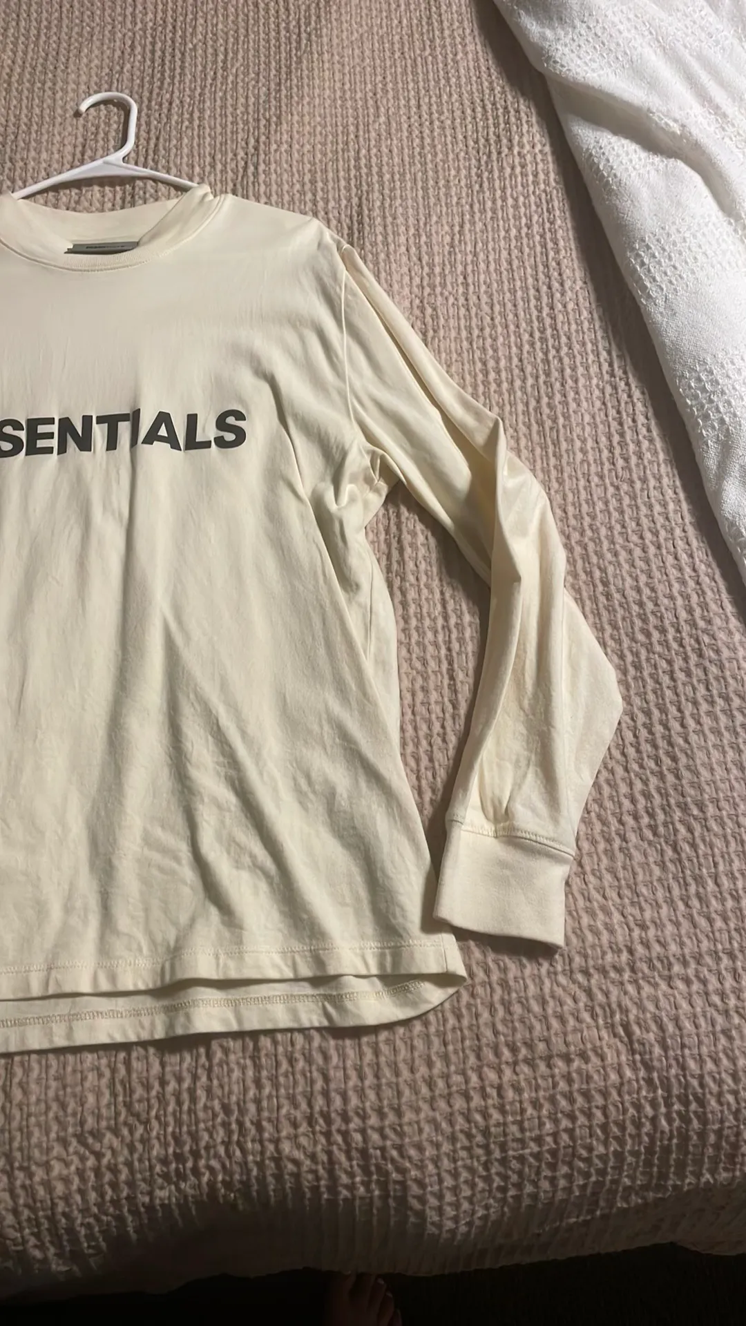 Essentials Crew  - Image 5