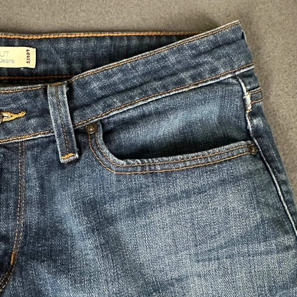 Levis Womens 8 M 545 Low Rise Boot cut Jeans Medium Wash Blue Jeans Flap Pockets - Image 7