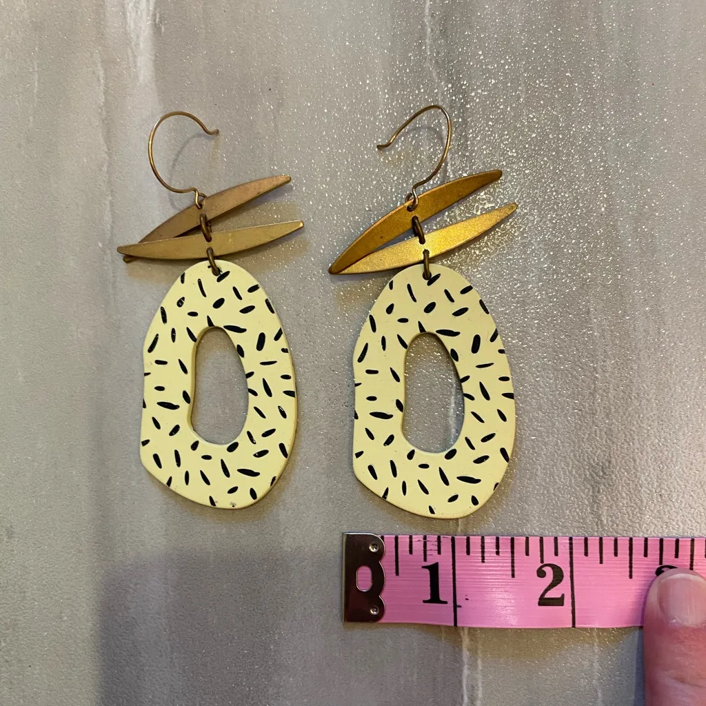 Abstract Gold Tone and Patterned Disc Drop Dangling Earrings for Pierced Ears - Image 2