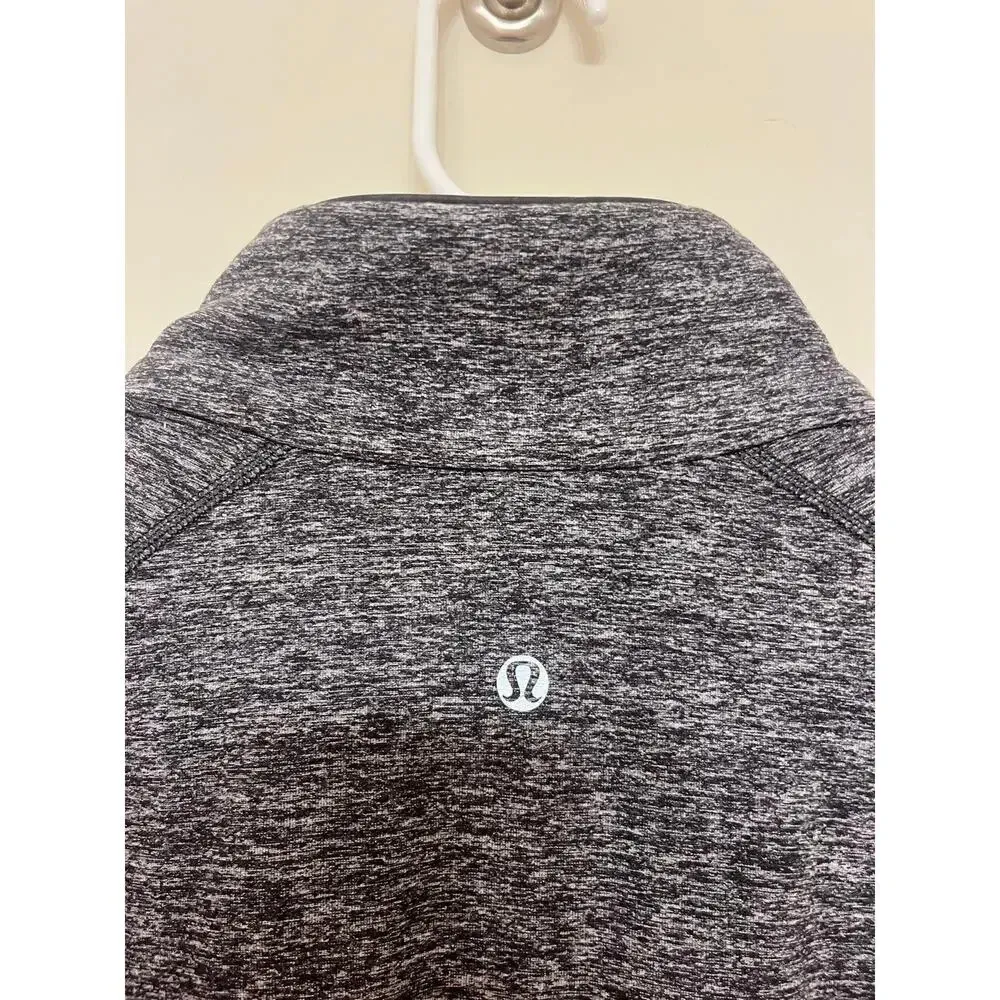 Lululemon Mens half zip pullover striped - Image 4