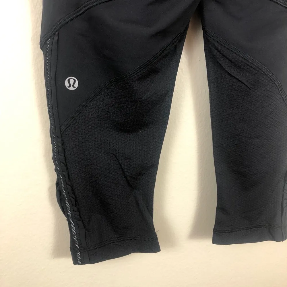 Lululemon Run For Your Life Crop Black Leggings Workout Active Size 4 - Image 12