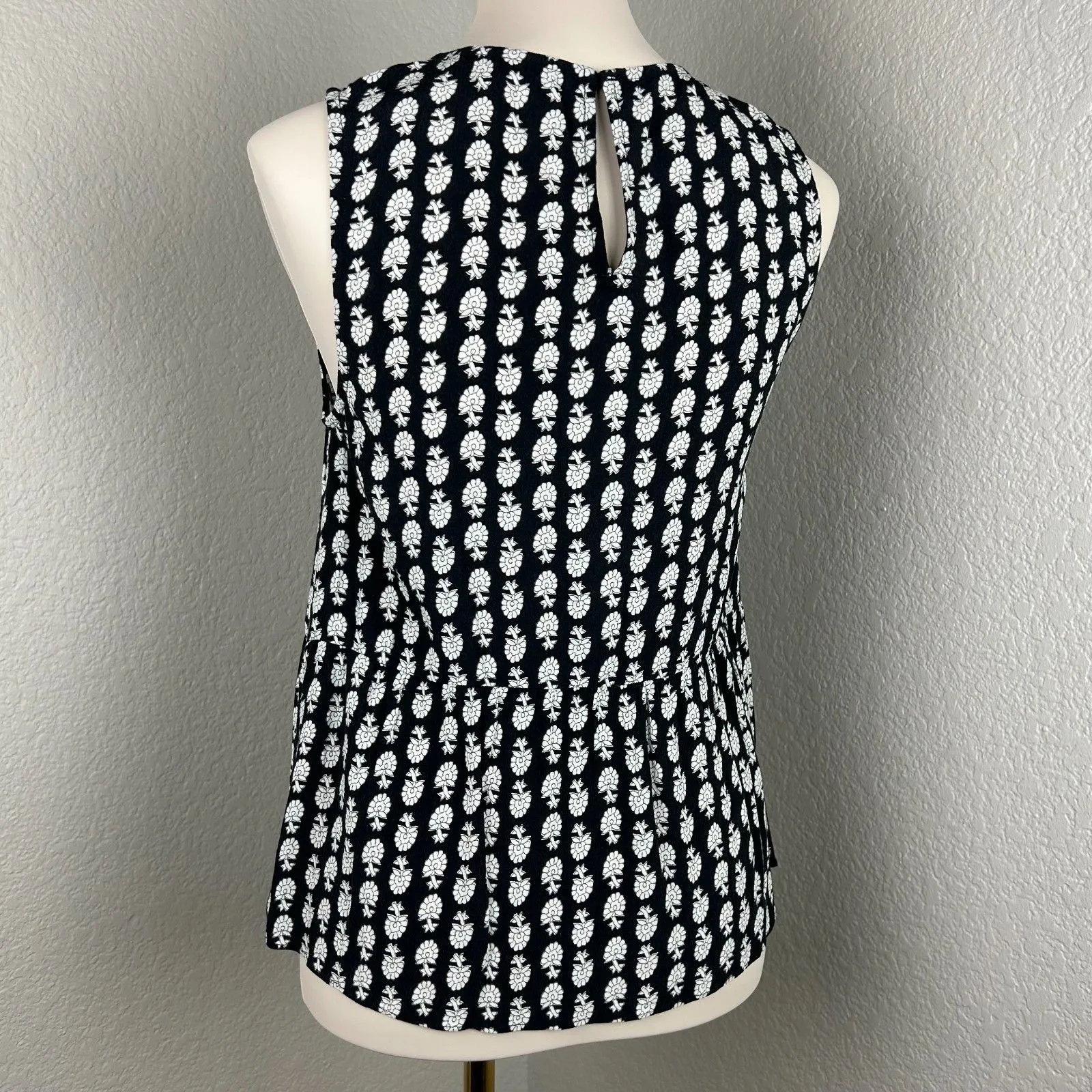 Madewell Women's Peplum Top Black Floral Sleeveless Tank Shirt F5206 Size Small - Image 4