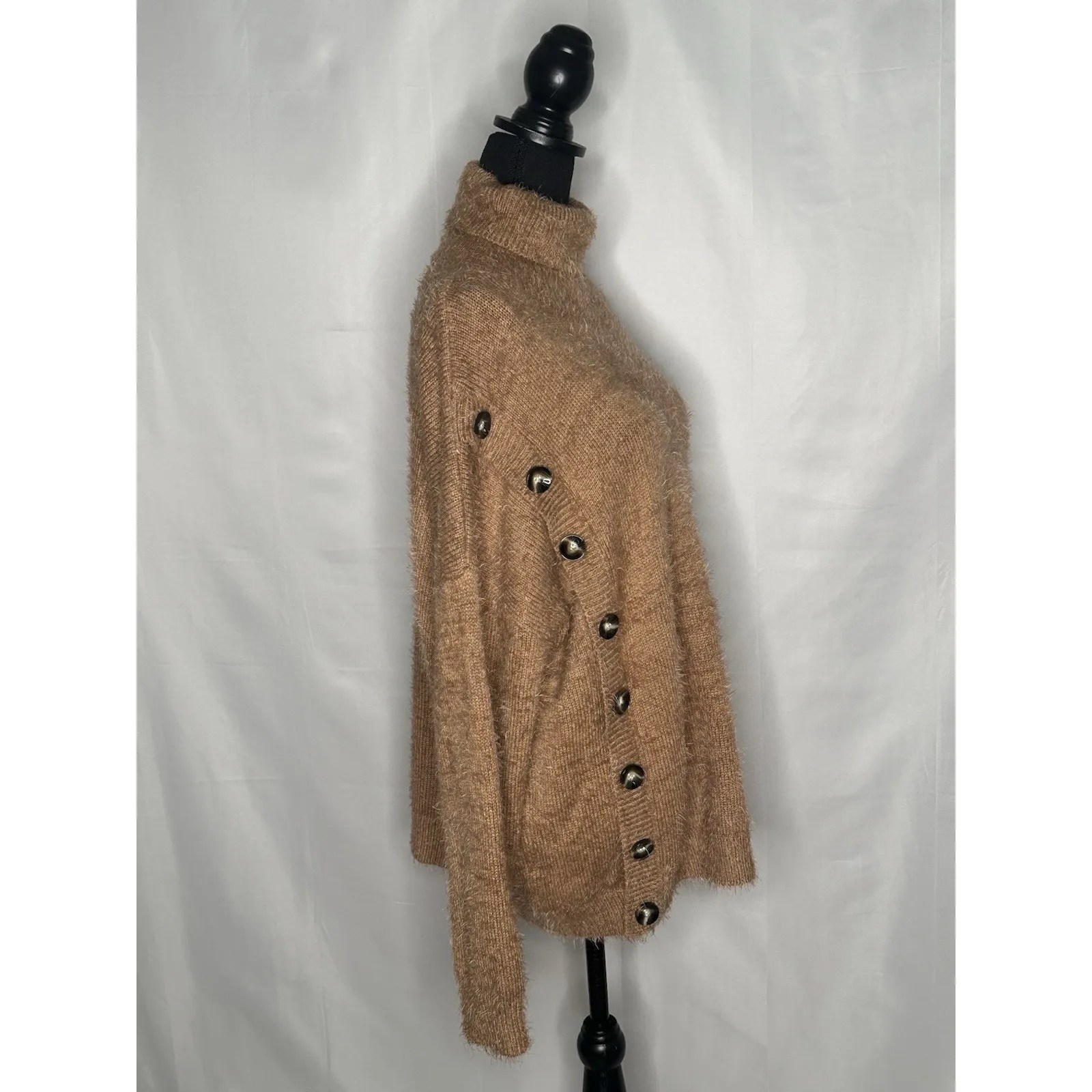 Pol Women's Tan Fuzzy Turtleneck Sweater Size Large - Image 6