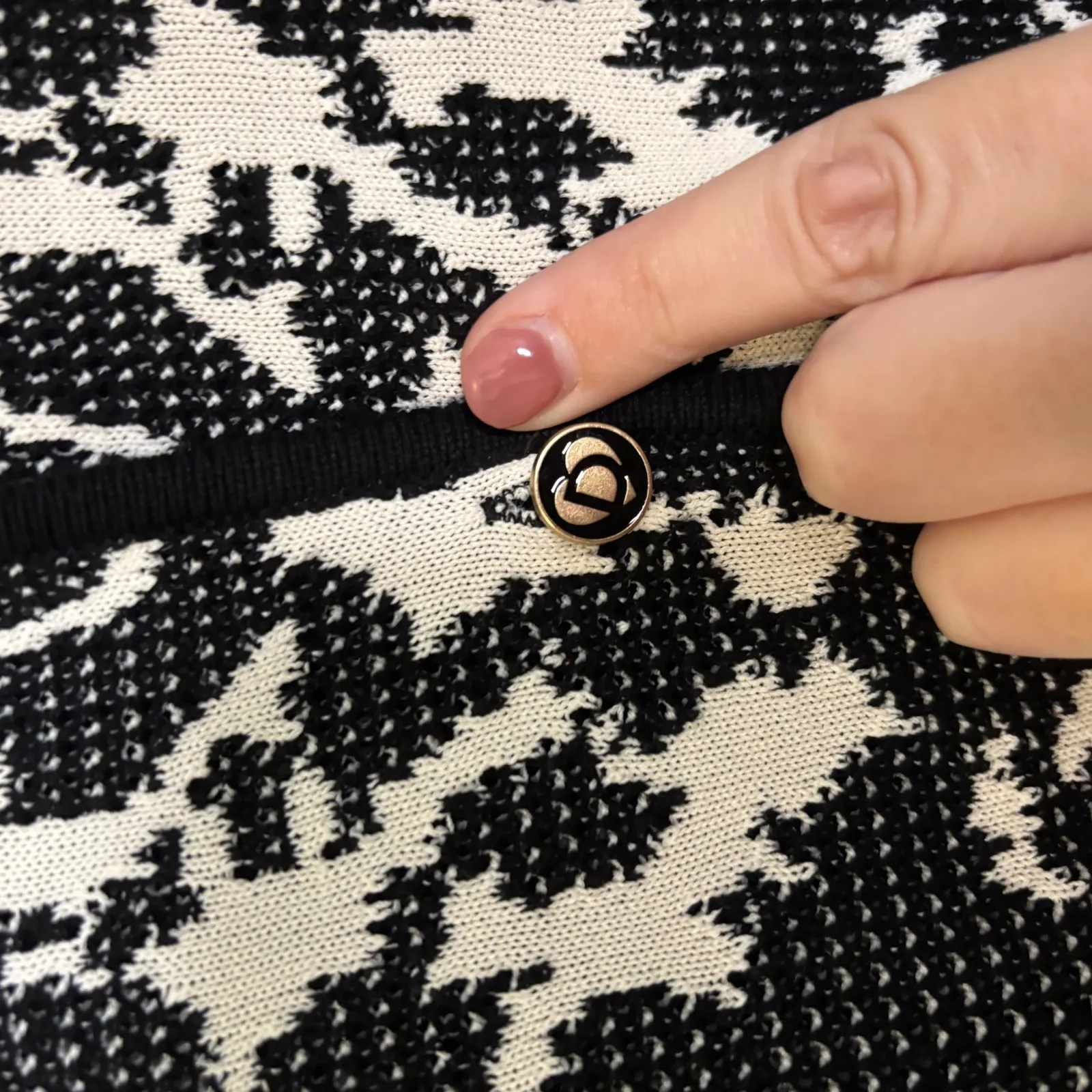 Desigual Women's Bandana Fluid‎ Short Sleeve Abstract Print White Black Medium - Image 6