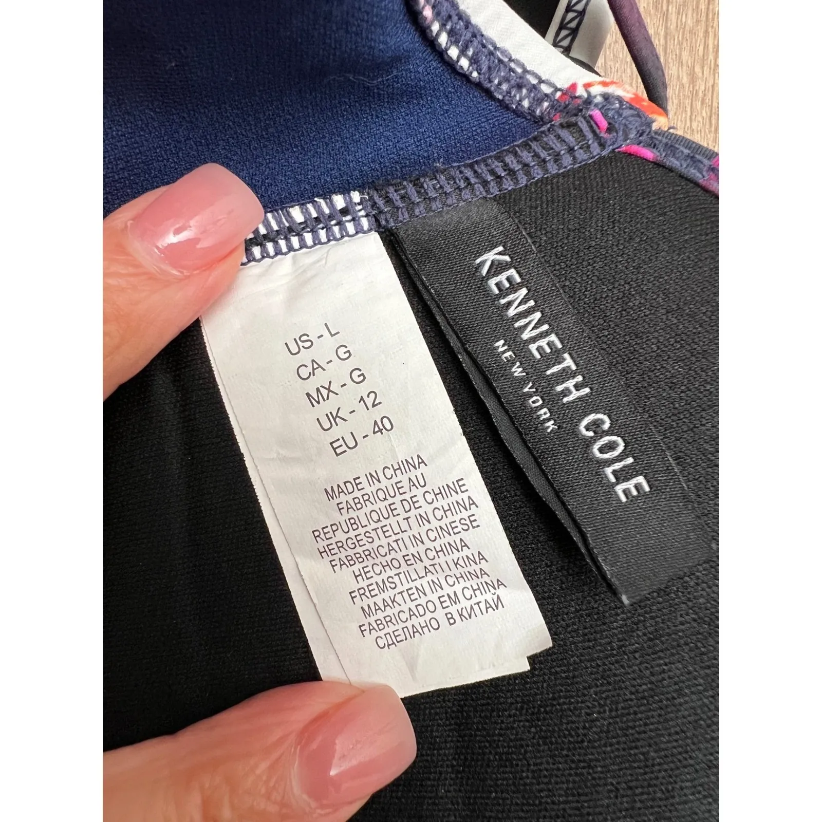 Kenneth Cole Floral Cut - Image 6