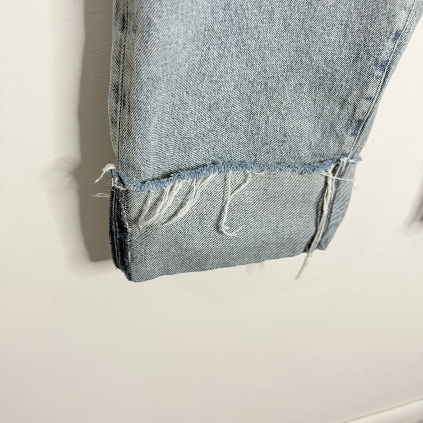 7 For All Mankind Logan Frost Stovepipe‎ Jean High Rise Size 32 - Image 9