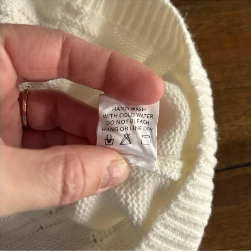 Andree by the Unit Small Ivory Spagetti Strap Tank Sweater Knit - Image 12