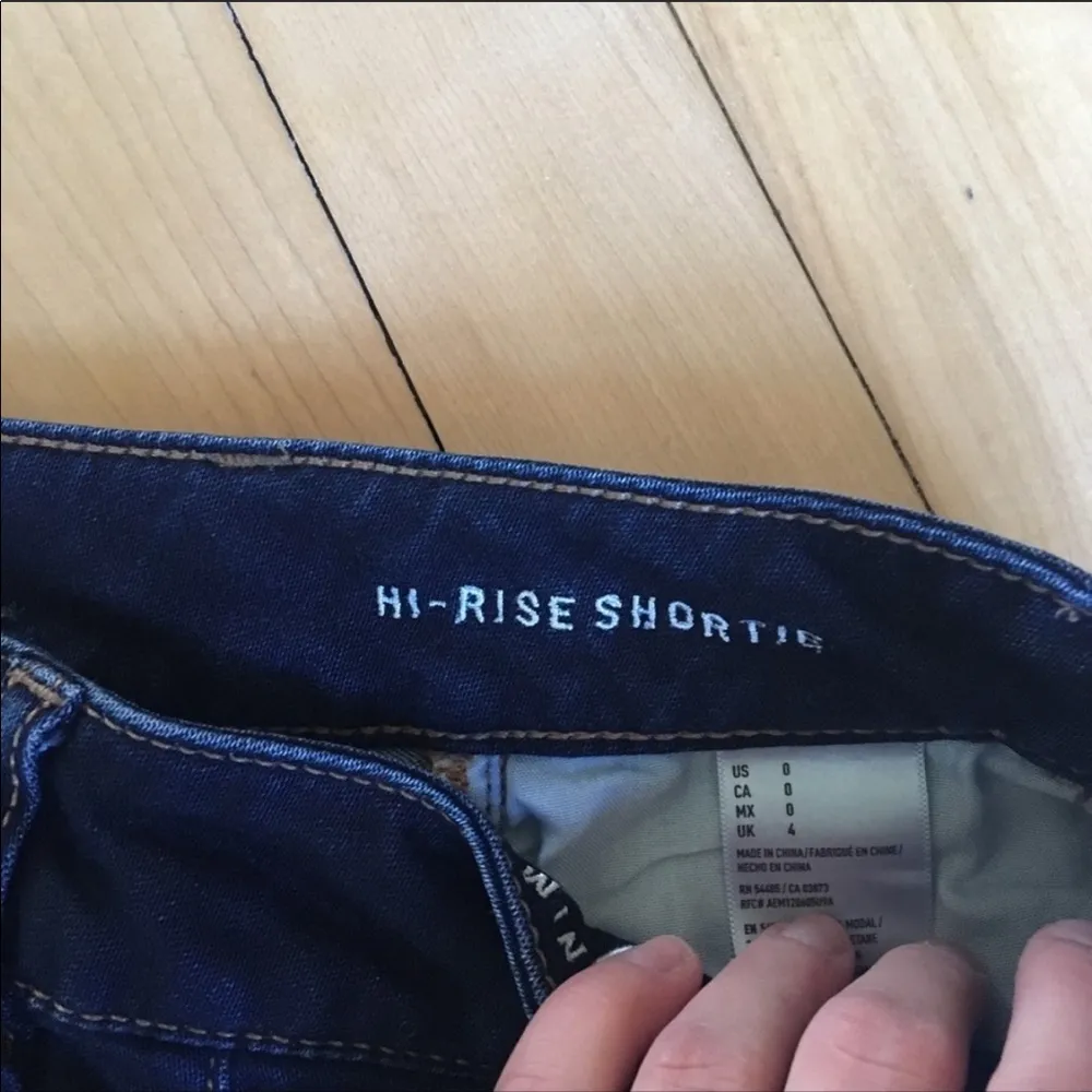 American Eagle Hi-Rise Denim Shorts Size Zero - Image 3