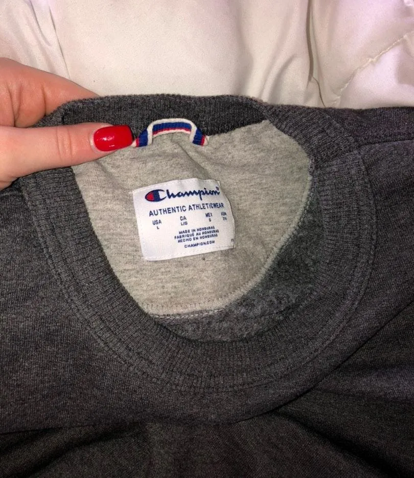 Champion Over Sized Crew Neck - Image 3