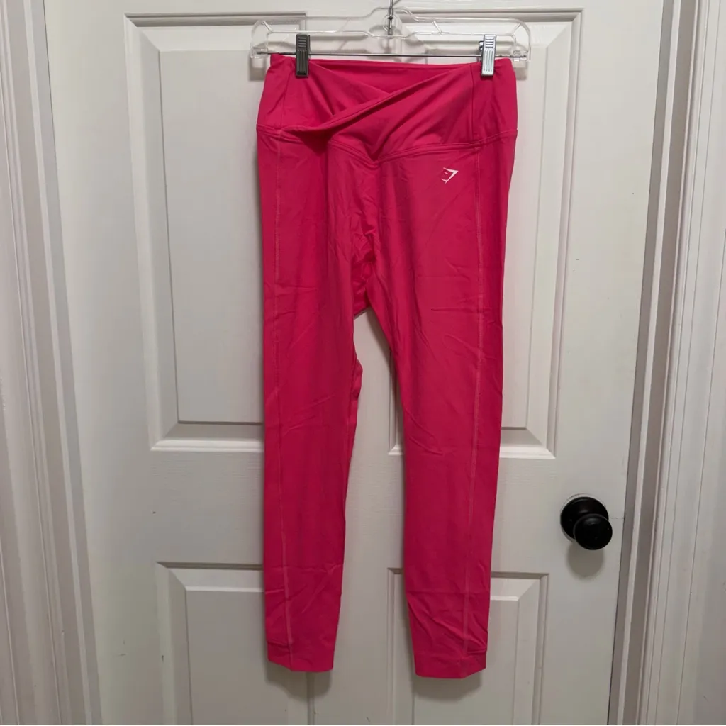Gymshark Crossover Pink Leggings Size Medium - Image 3